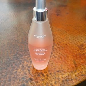 Bath & Body Works Luxuries Purely Silk Body Splash Cherry Blossom 4.75 oz